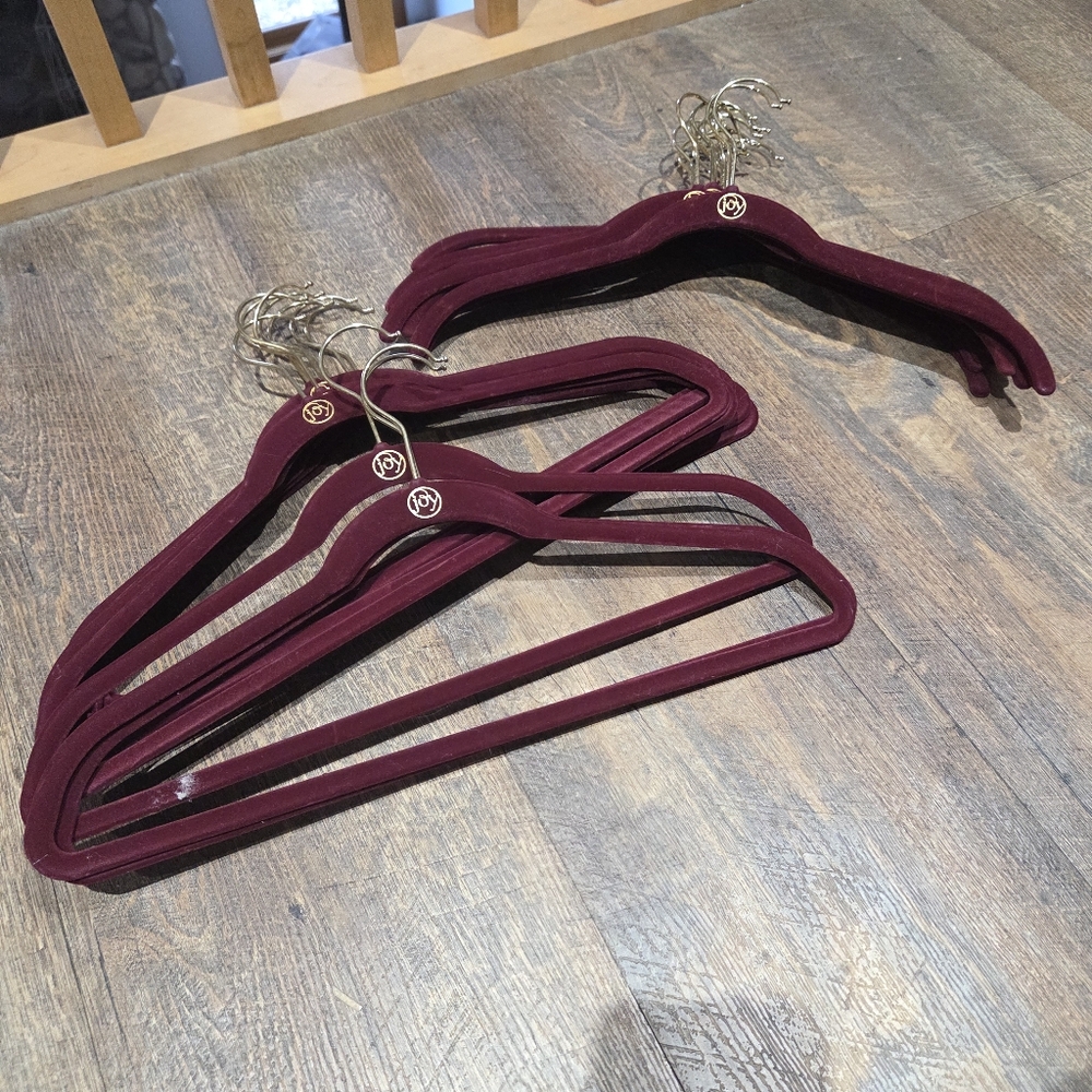 Joy Mangano Huggable Hangers